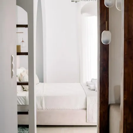 Benjamin Luxury By The Eustas Pylos